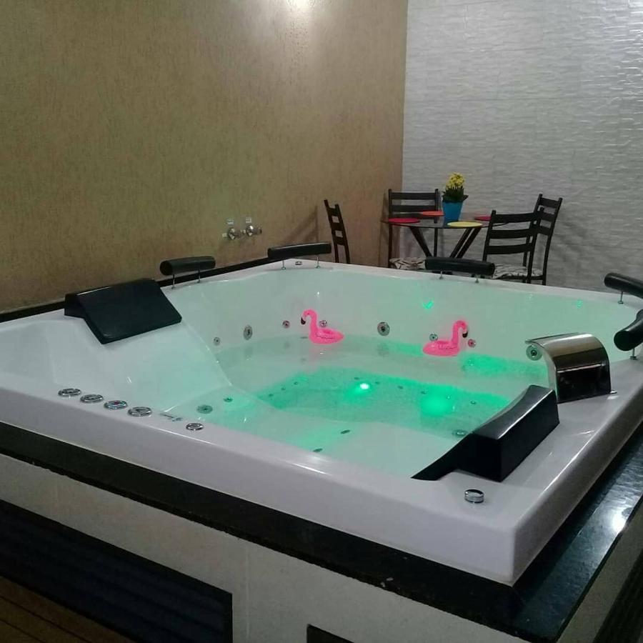 Casa Com 2 Quartos E Banheira De Hidromassagem Trindade  Exterior photo